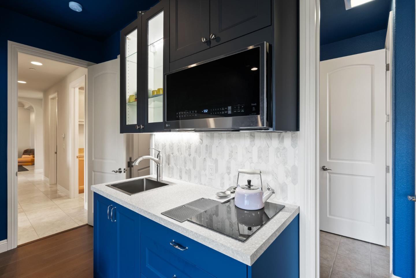 Detail Gallery Image 33 of 68 For 454 Upper Rd, San Rafael,  CA 94903 - 4 Beds | 3/1 Baths