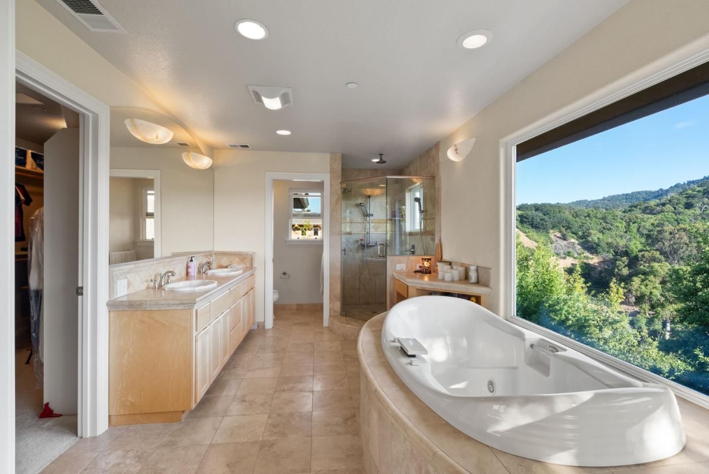 Detail Gallery Image 42 of 68 For 454 Upper Rd, San Rafael,  CA 94903 - 4 Beds | 3/1 Baths