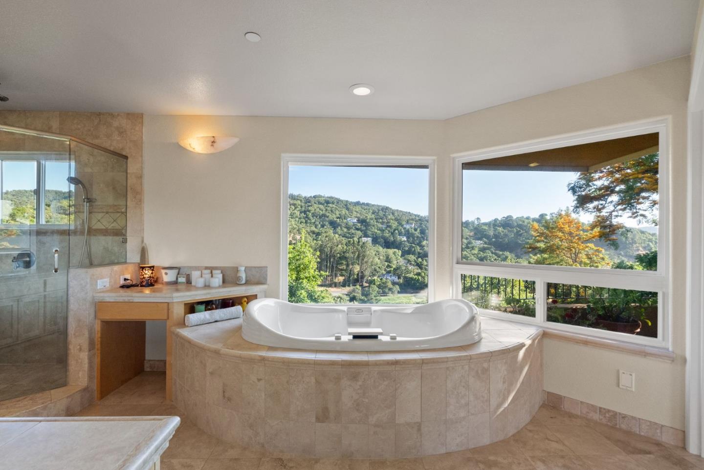 Detail Gallery Image 43 of 68 For 454 Upper Rd, San Rafael,  CA 94903 - 4 Beds | 3/1 Baths