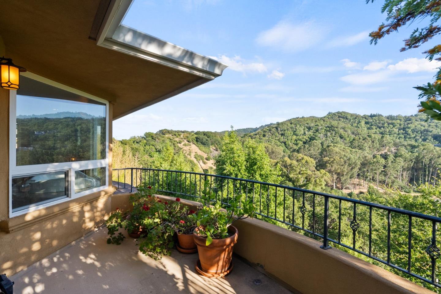 Detail Gallery Image 48 of 68 For 454 Upper Rd, San Rafael,  CA 94903 - 4 Beds | 3/1 Baths