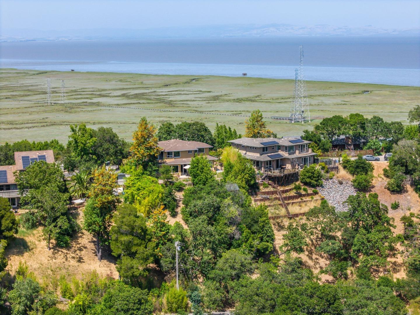 Detail Gallery Image 67 of 68 For 454 Upper Rd, San Rafael,  CA 94903 - 4 Beds | 3/1 Baths