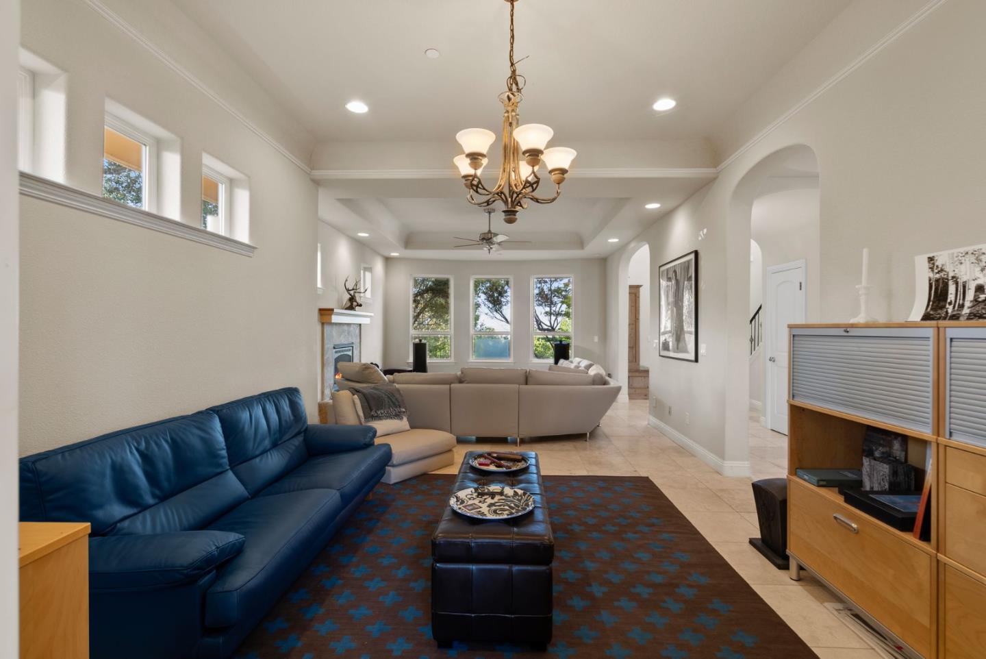 Detail Gallery Image 9 of 68 For 454 Upper Rd, San Rafael,  CA 94903 - 4 Beds | 3/1 Baths