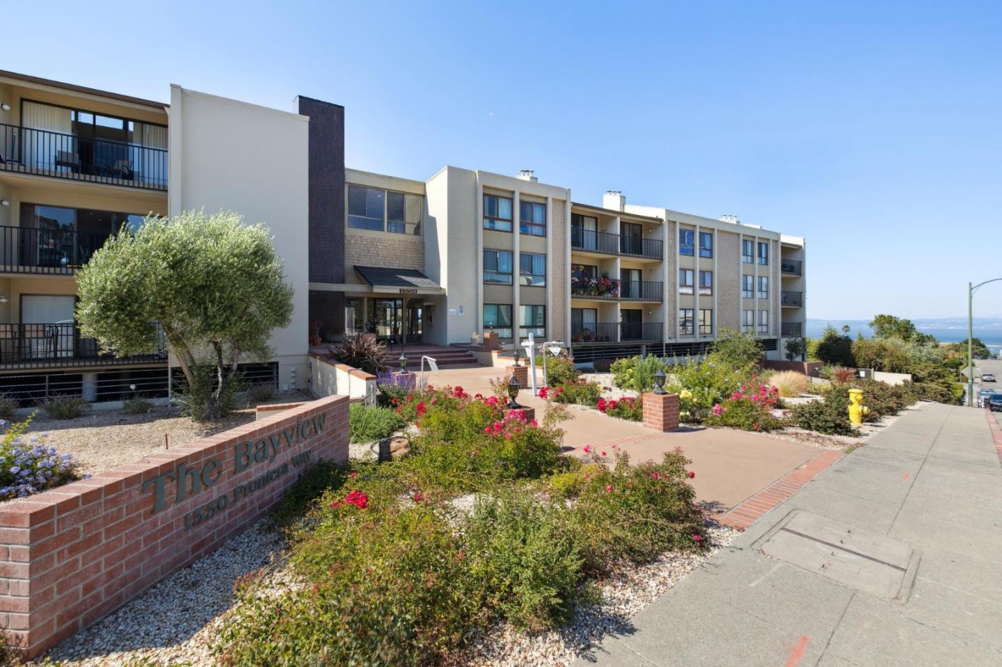 Detail Gallery Image 2 of 29 For 1550 Frontera Way #118,  Millbrae,  CA 94030 - 1 Beds | 1 Baths
