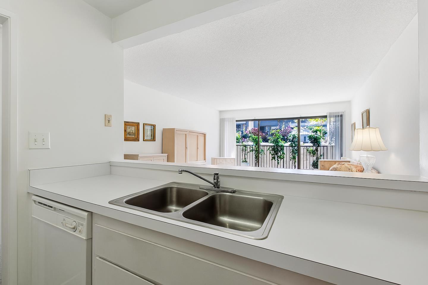 Detail Gallery Image 9 of 29 For 1550 Frontera Way #118,  Millbrae,  CA 94030 - 1 Beds | 1 Baths
