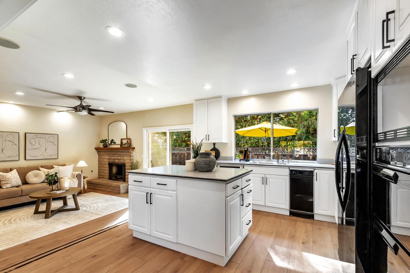 Detail Gallery Image 12 of 34 For 3583 Eastridge Dr, San Jose,  CA 95148 - 4 Beds | 2 Baths