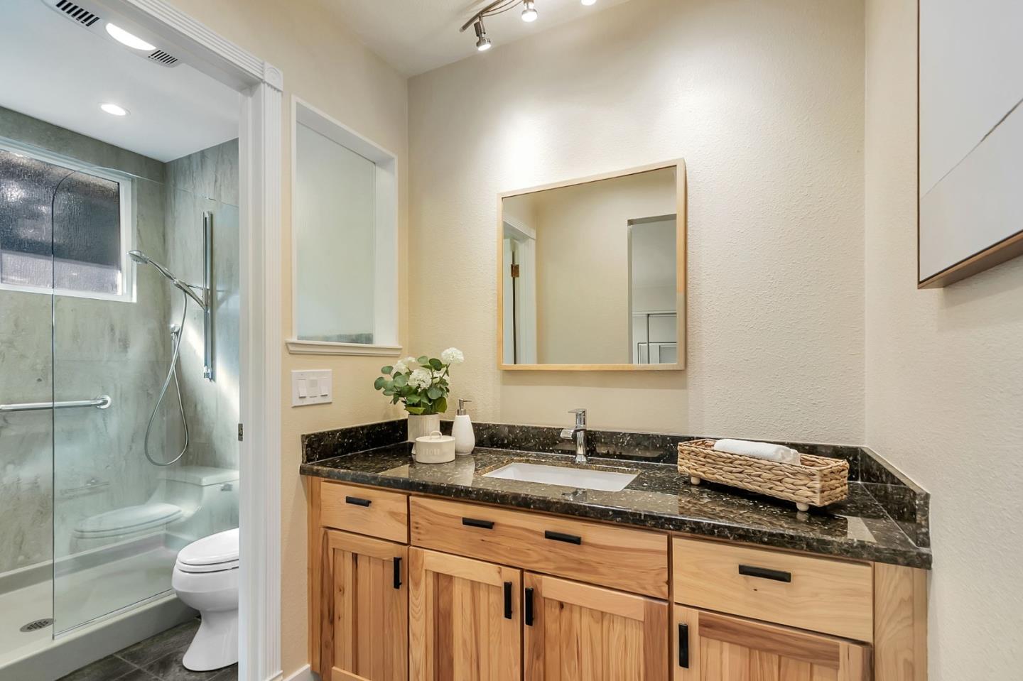 Detail Gallery Image 21 of 34 For 3583 Eastridge Dr, San Jose,  CA 95148 - 4 Beds | 2 Baths
