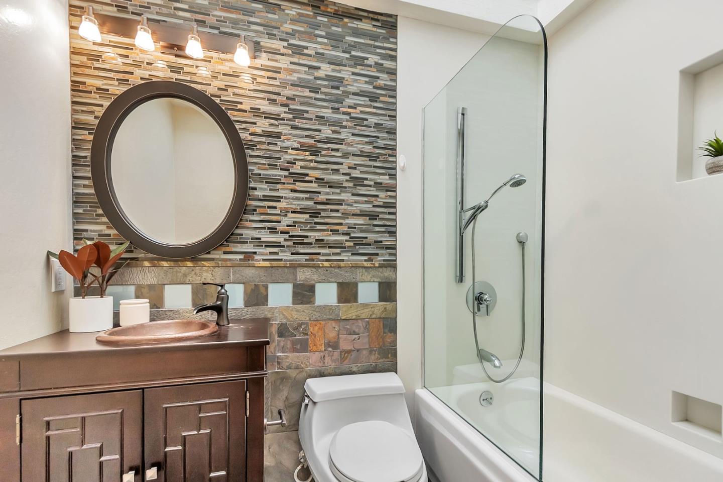 Detail Gallery Image 25 of 34 For 3583 Eastridge Dr, San Jose,  CA 95148 - 4 Beds | 2 Baths