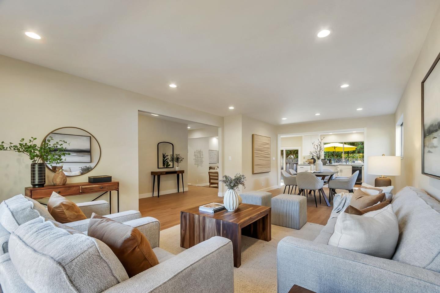 Detail Gallery Image 8 of 34 For 3583 Eastridge Dr, San Jose,  CA 95148 - 4 Beds | 2 Baths