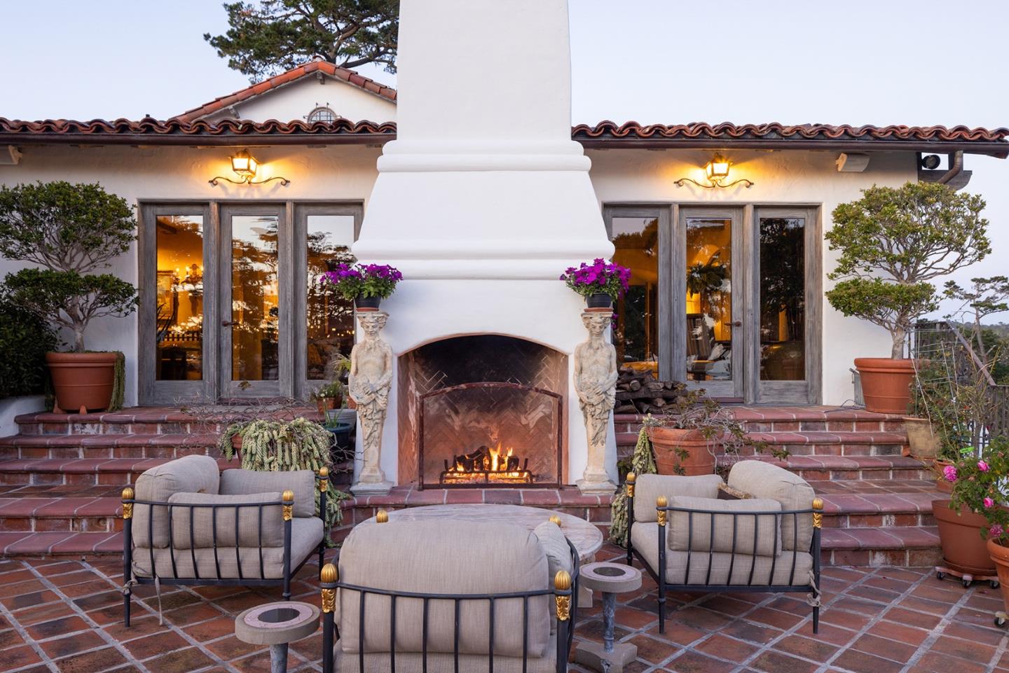 Detail Gallery Image 26 of 68 For 1463 Oleada Rd, Pebble Beach,  CA 93953 - 8 Beds | 9/2 Baths