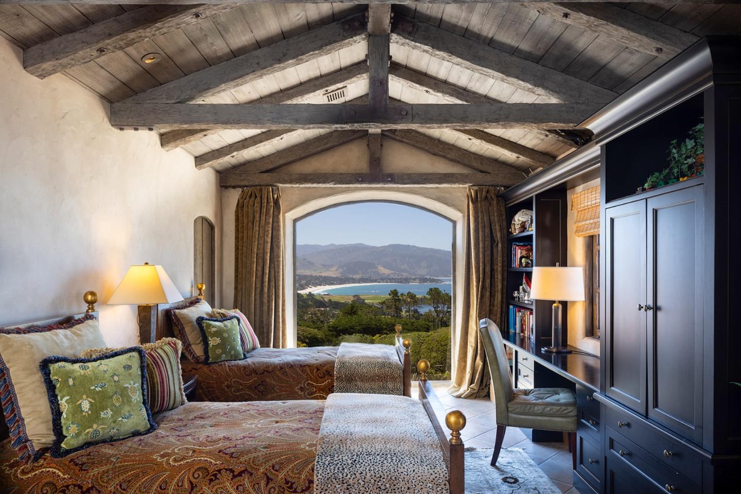 Detail Gallery Image 45 of 68 For 1463 Oleada Rd, Pebble Beach,  CA 93953 - 8 Beds | 9/2 Baths