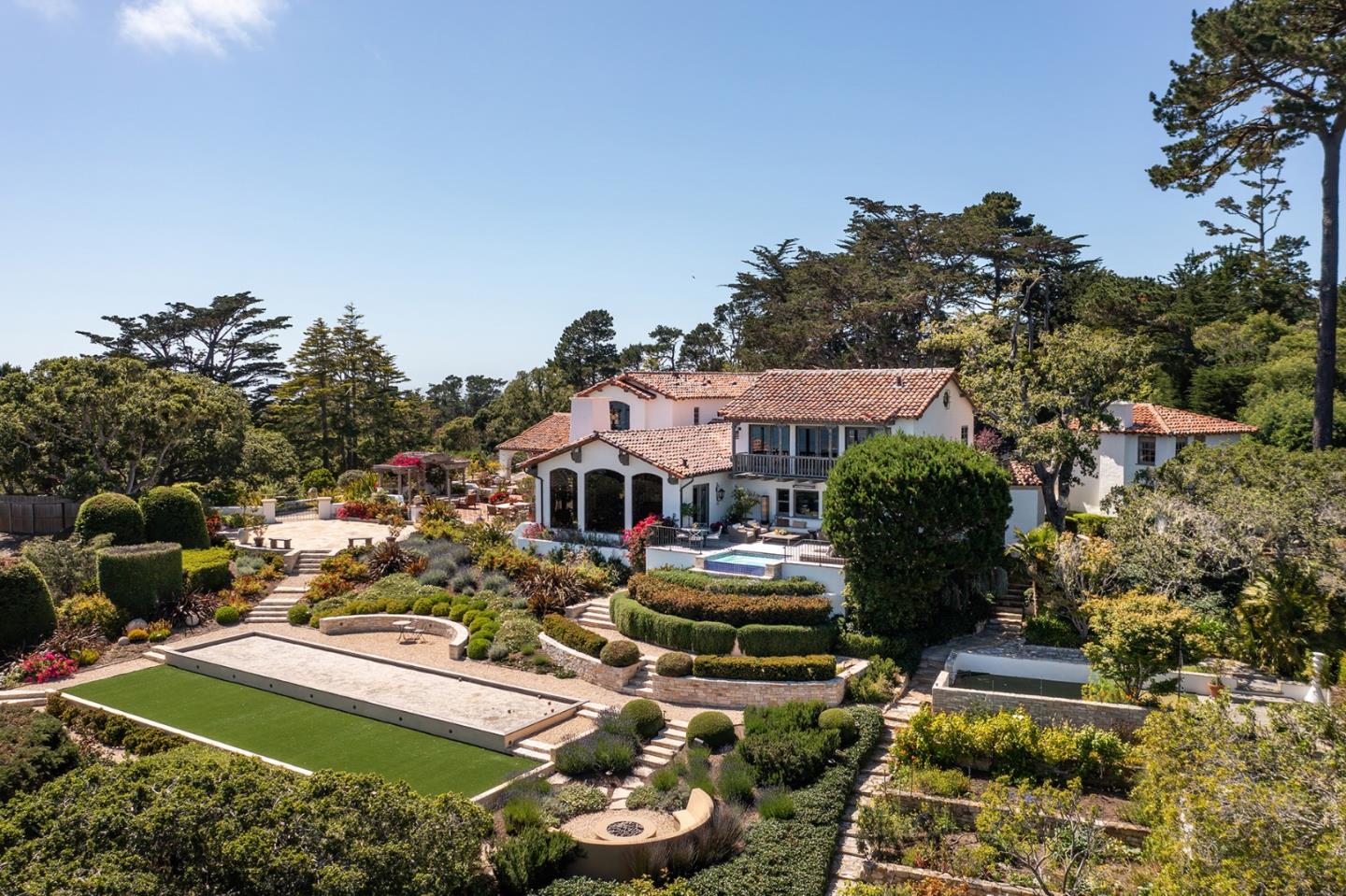 Detail Gallery Image 7 of 68 For 1463 Oleada Rd, Pebble Beach,  CA 93953 - 8 Beds | 9/2 Baths