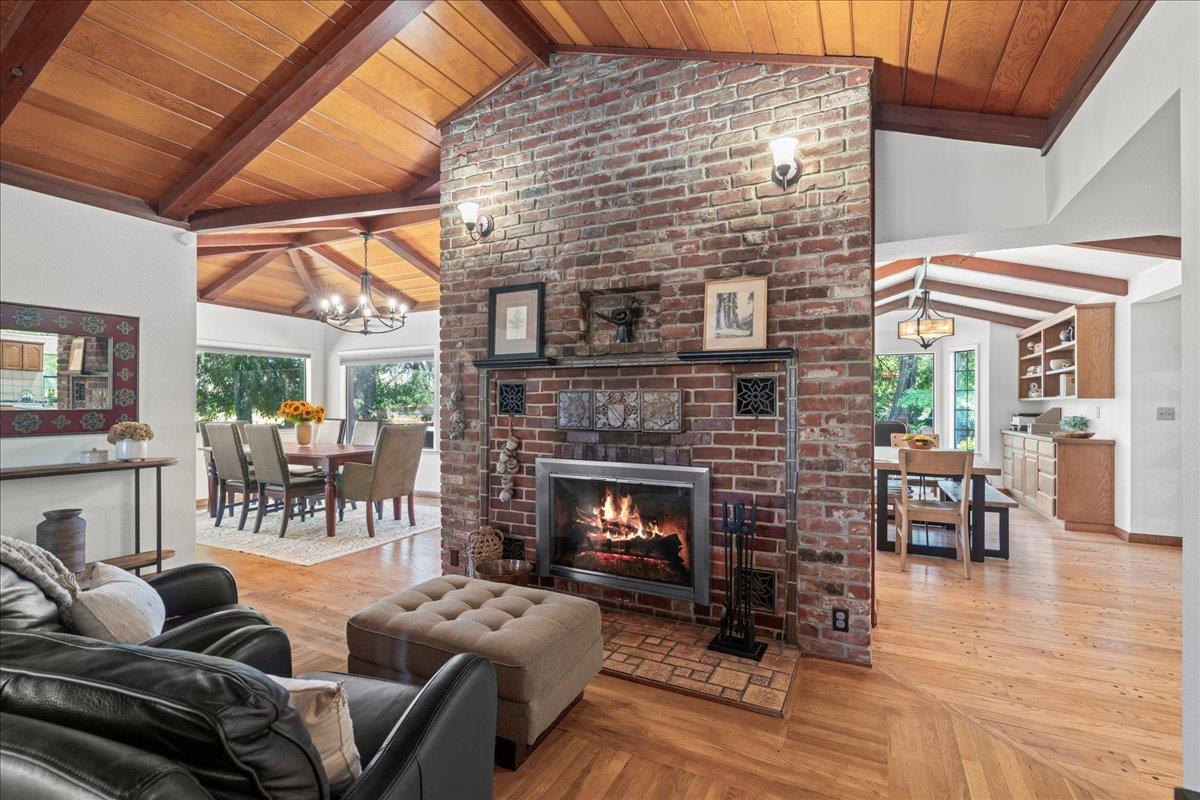Detail Gallery Image 9 of 41 For 14325 Monterey Rd, San Martin,  CA 95046 - 2 Beds | 2/1 Baths