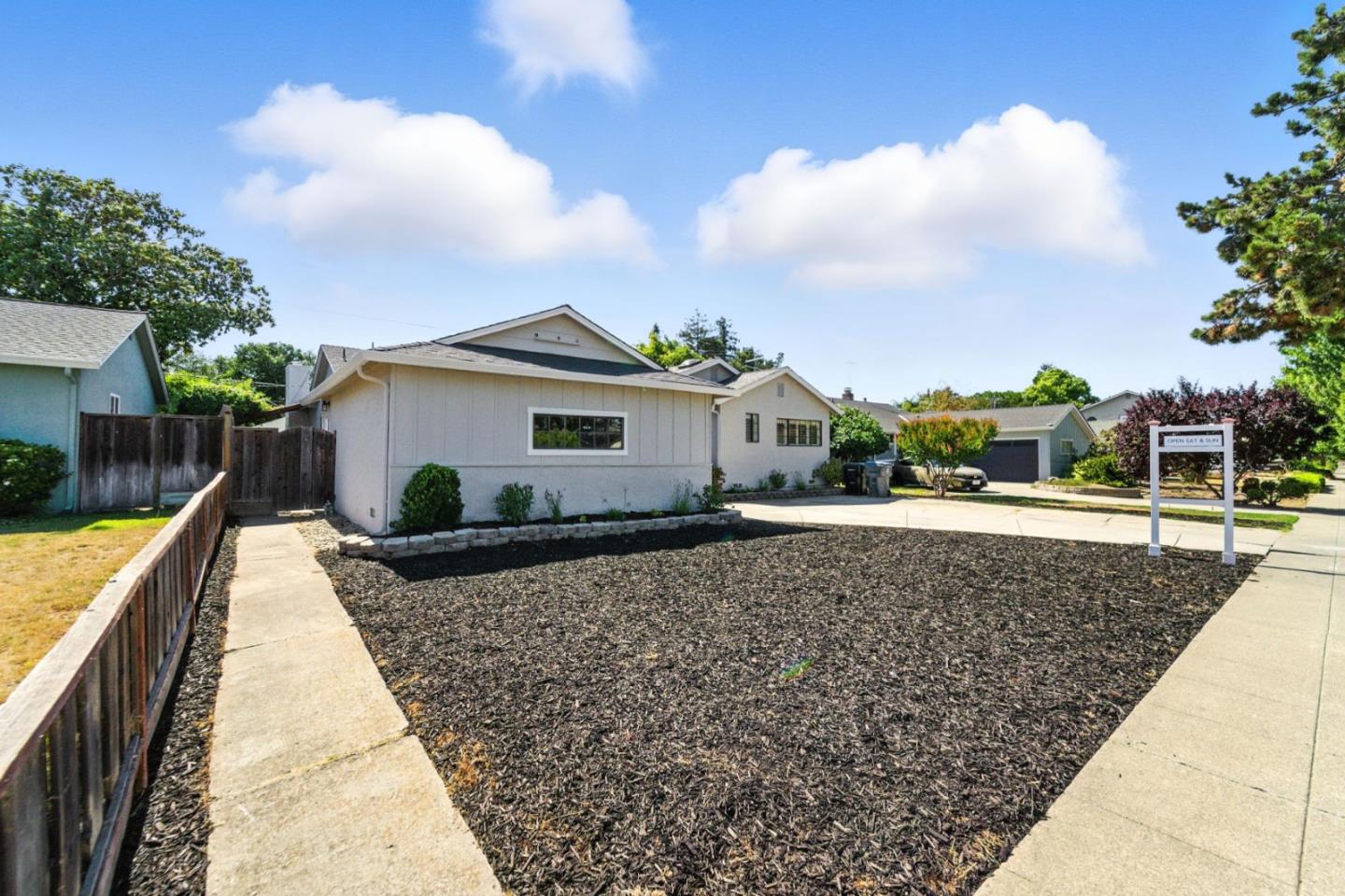 Detail Gallery Image 2 of 36 For 769 Coakley Dr, San Jose,  CA 95117 - 4 Beds | 2 Baths