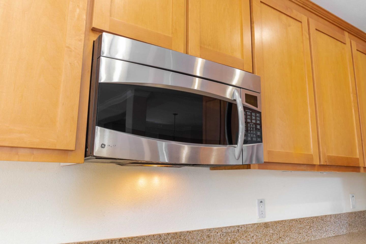 Detail Gallery Image 15 of 47 For 1024 Jena Ter, Sunnyvale,  CA 94089 - 4 Beds | 3/1 Baths