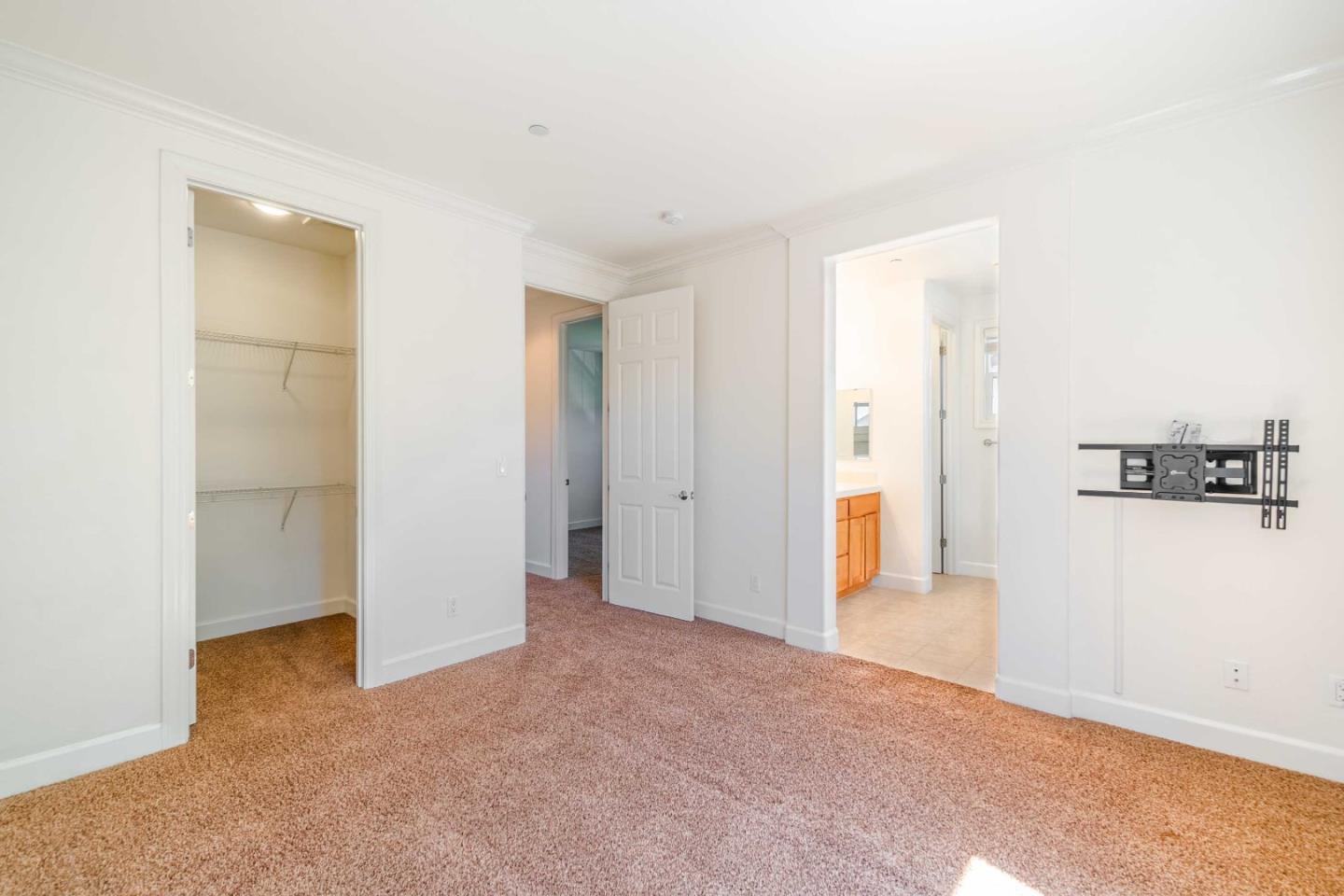 Detail Gallery Image 36 of 47 For 1024 Jena Ter, Sunnyvale,  CA 94089 - 4 Beds | 3/1 Baths