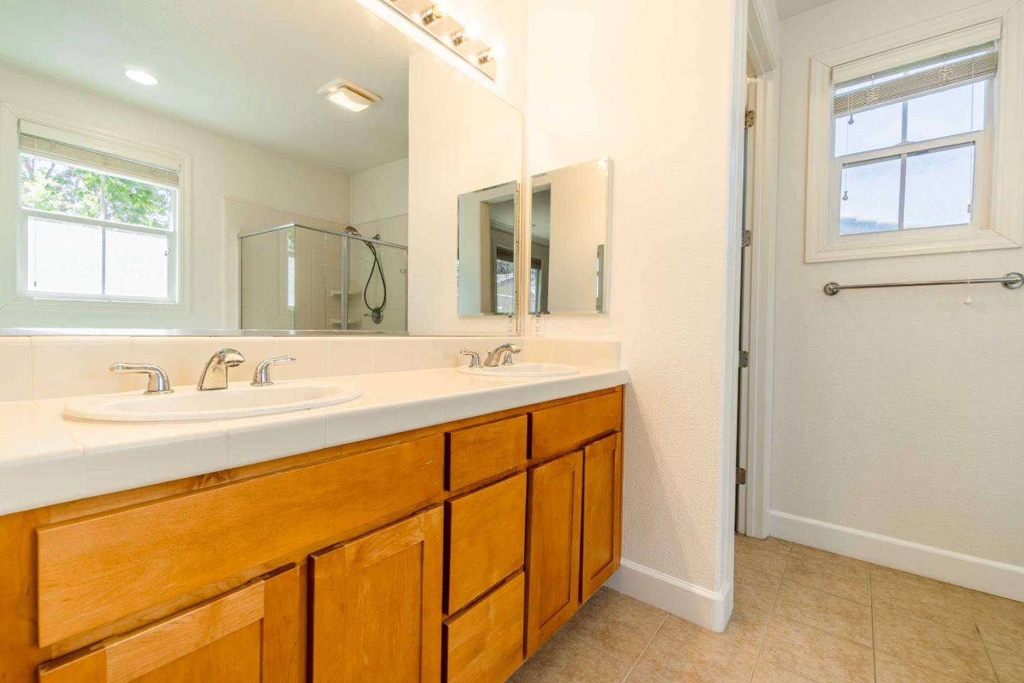 Detail Gallery Image 43 of 47 For 1024 Jena Ter, Sunnyvale,  CA 94089 - 4 Beds | 3/1 Baths