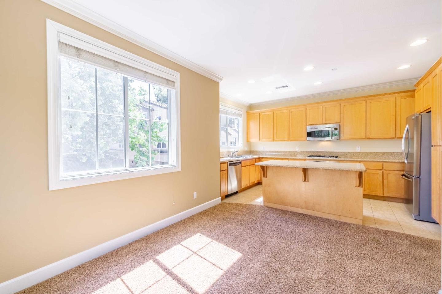 Detail Gallery Image 8 of 47 For 1024 Jena Ter, Sunnyvale,  CA 94089 - 4 Beds | 3/1 Baths