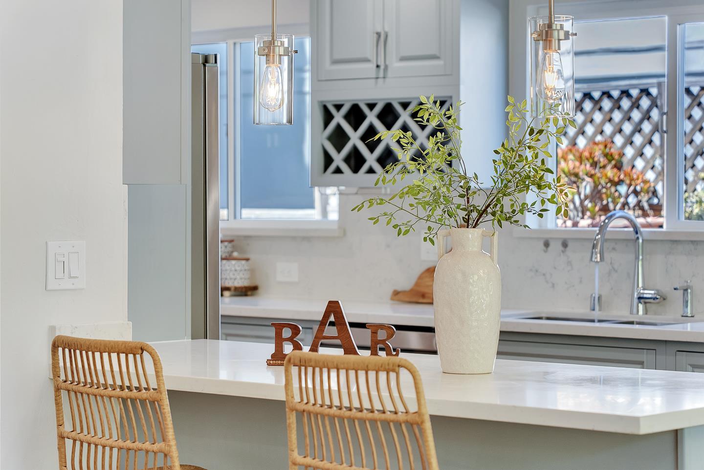 Detail Gallery Image 12 of 37 For 1598 Benton St, Sunnyvale,  CA 94087 - 3 Beds | 2 Baths
