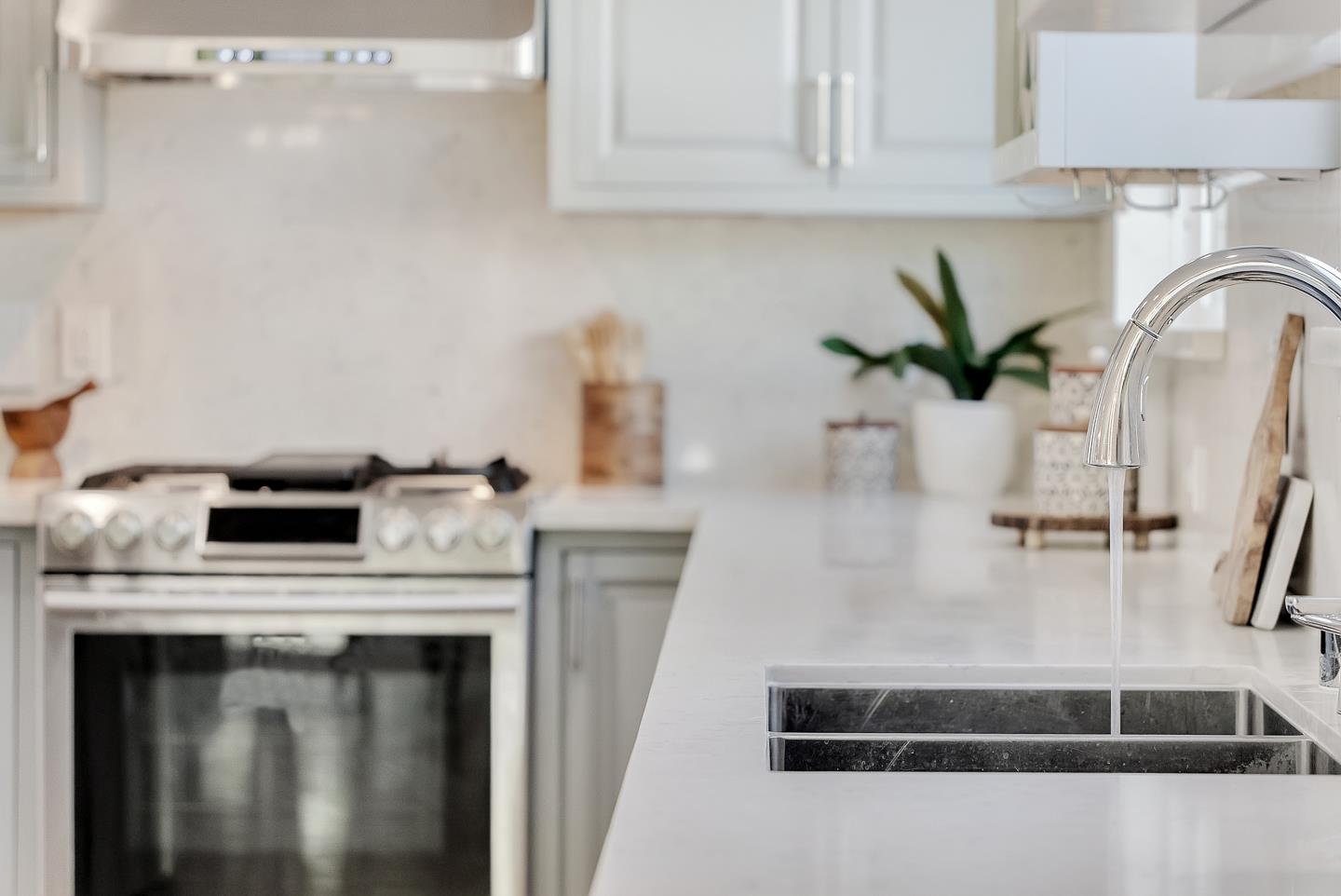 Detail Gallery Image 15 of 37 For 1598 Benton St, Sunnyvale,  CA 94087 - 3 Beds | 2 Baths