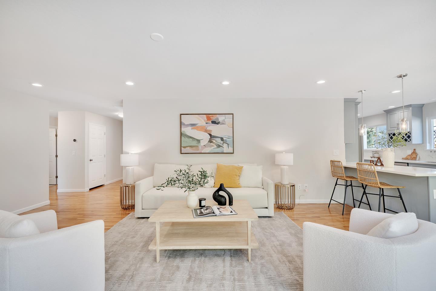Detail Gallery Image 6 of 37 For 1598 Benton St, Sunnyvale,  CA 94087 - 3 Beds | 2 Baths
