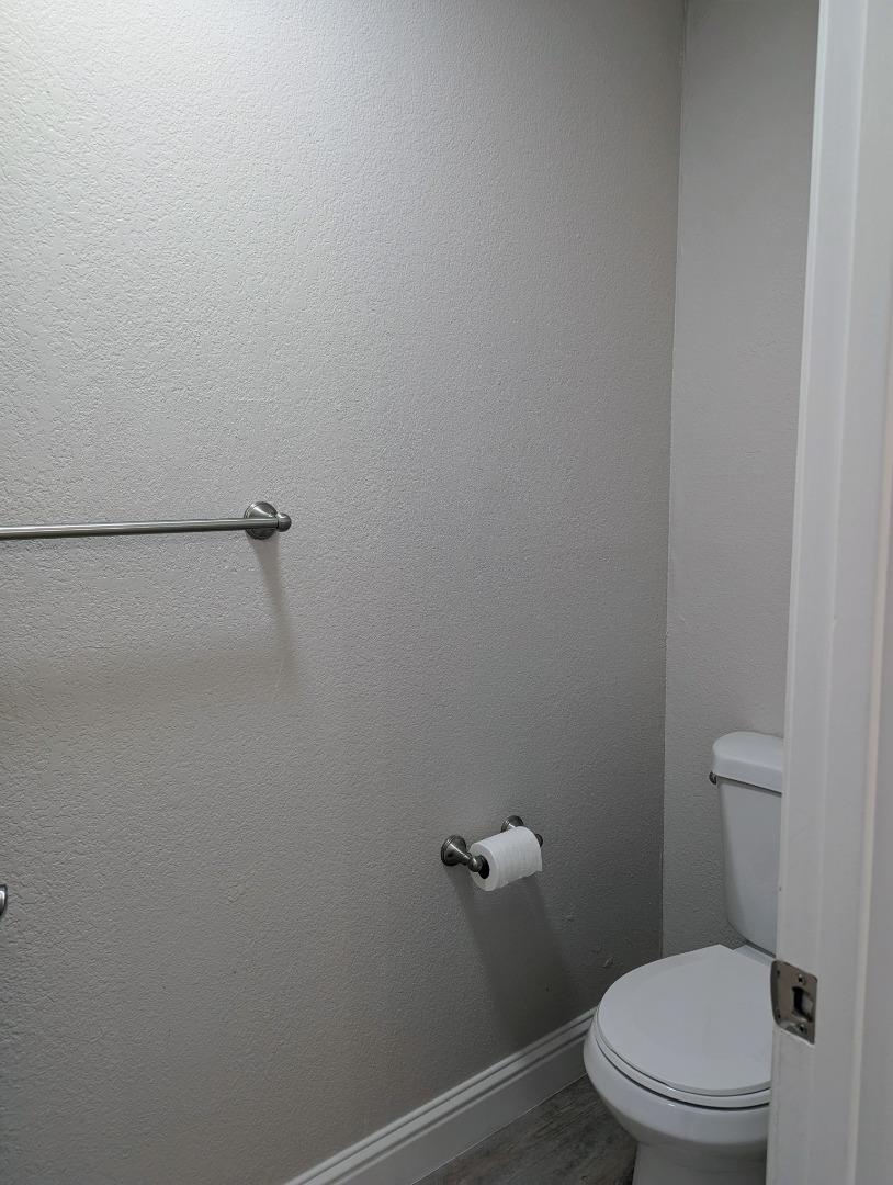 Detail Gallery Image 21 of 42 For 3331 Lake Albano Cir, San Jose,  CA 95135 - 2 Beds | 2/1 Baths