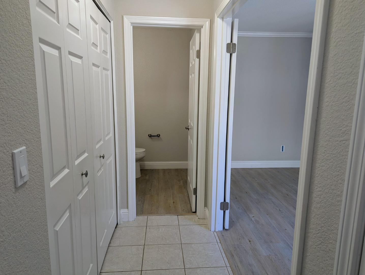 Detail Gallery Image 22 of 42 For 3331 Lake Albano Cir, San Jose,  CA 95135 - 2 Beds | 2/1 Baths