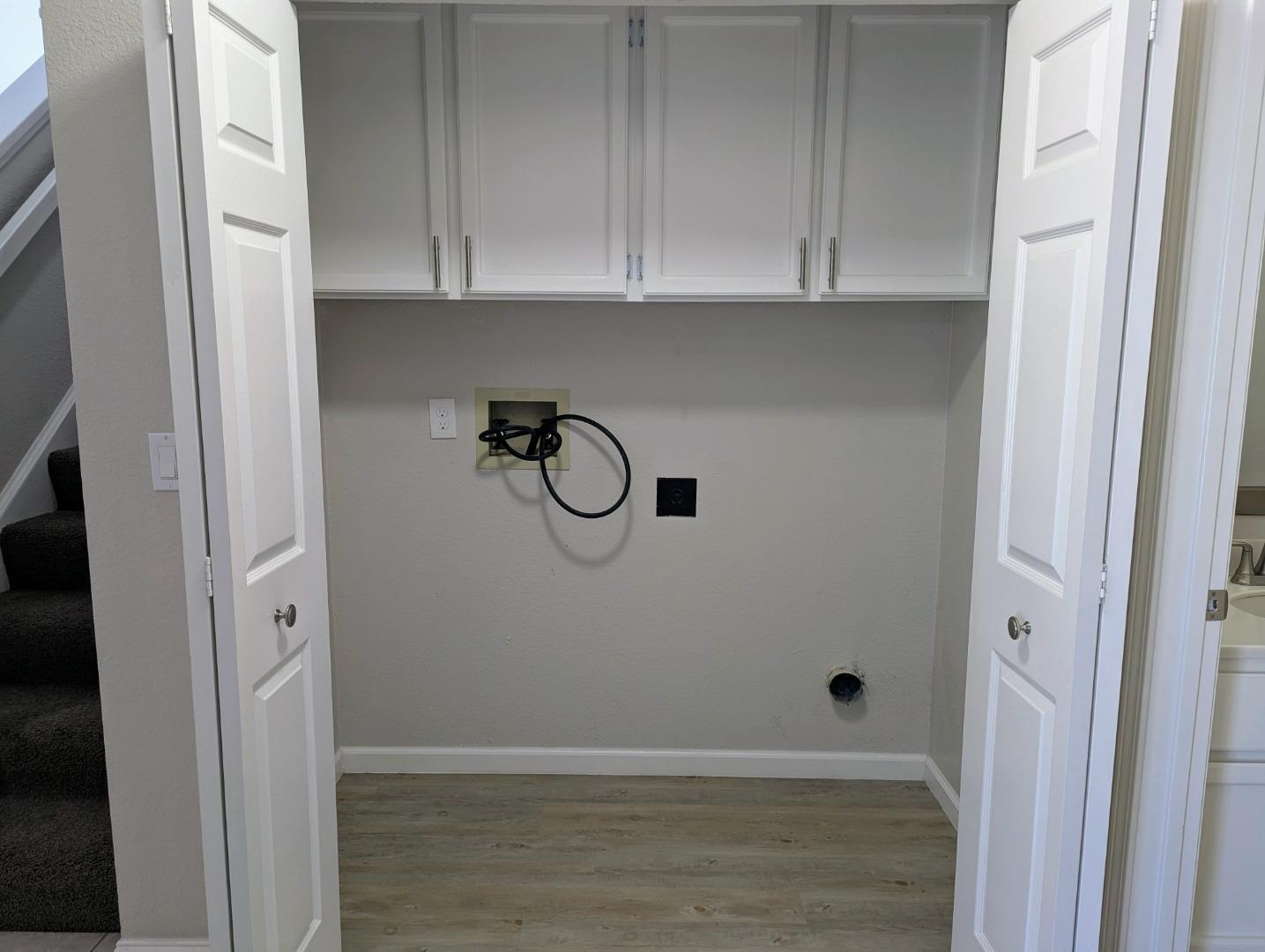 Detail Gallery Image 23 of 42 For 3331 Lake Albano Cir, San Jose,  CA 95135 - 2 Beds | 2/1 Baths