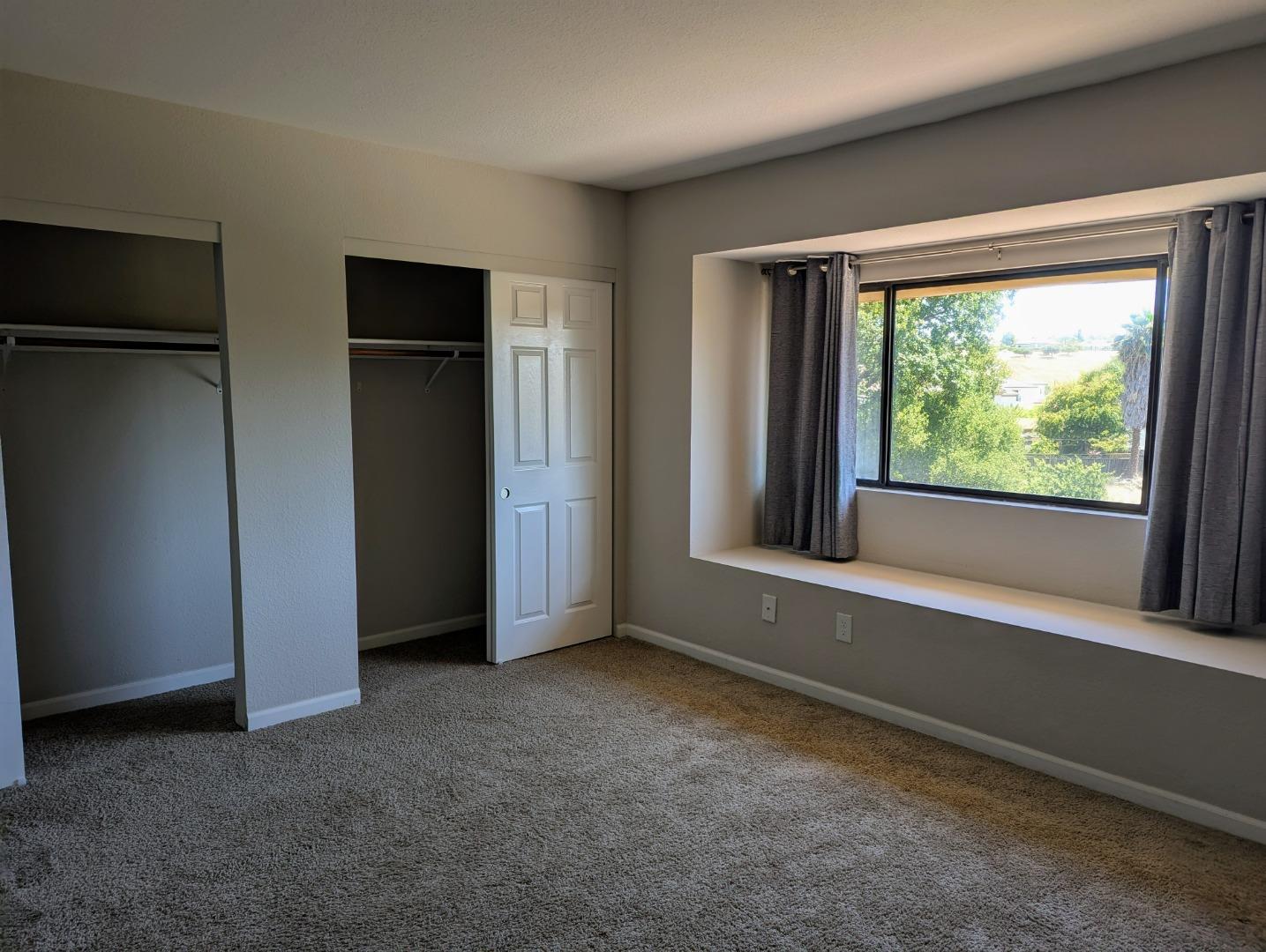Detail Gallery Image 33 of 42 For 3331 Lake Albano Cir, San Jose,  CA 95135 - 2 Beds | 2/1 Baths