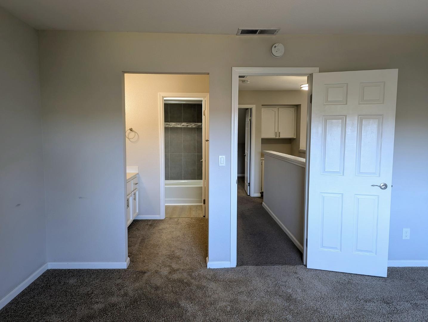 Detail Gallery Image 35 of 42 For 3331 Lake Albano Cir, San Jose,  CA 95135 - 2 Beds | 2/1 Baths