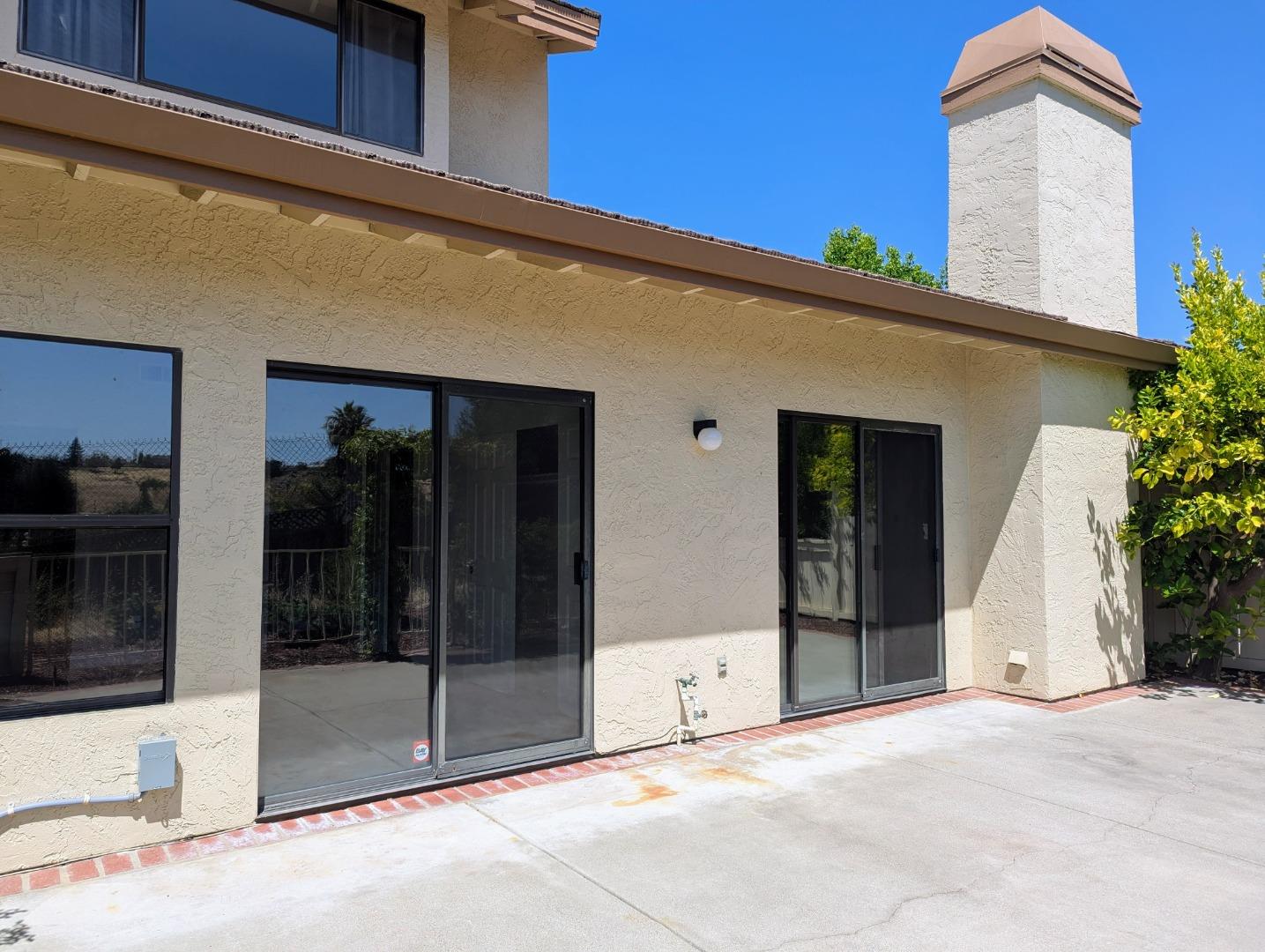 Detail Gallery Image 41 of 42 For 3331 Lake Albano Cir, San Jose,  CA 95135 - 2 Beds | 2/1 Baths