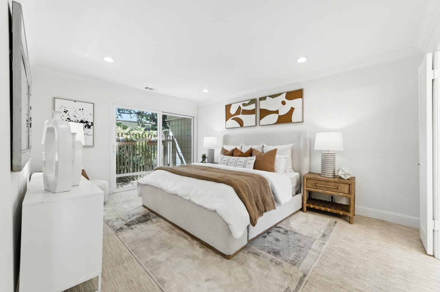 Detail Gallery Image 13 of 29 For 1 Los Altos Sq, Los Altos,  CA 94022 - 2 Beds | 2 Baths