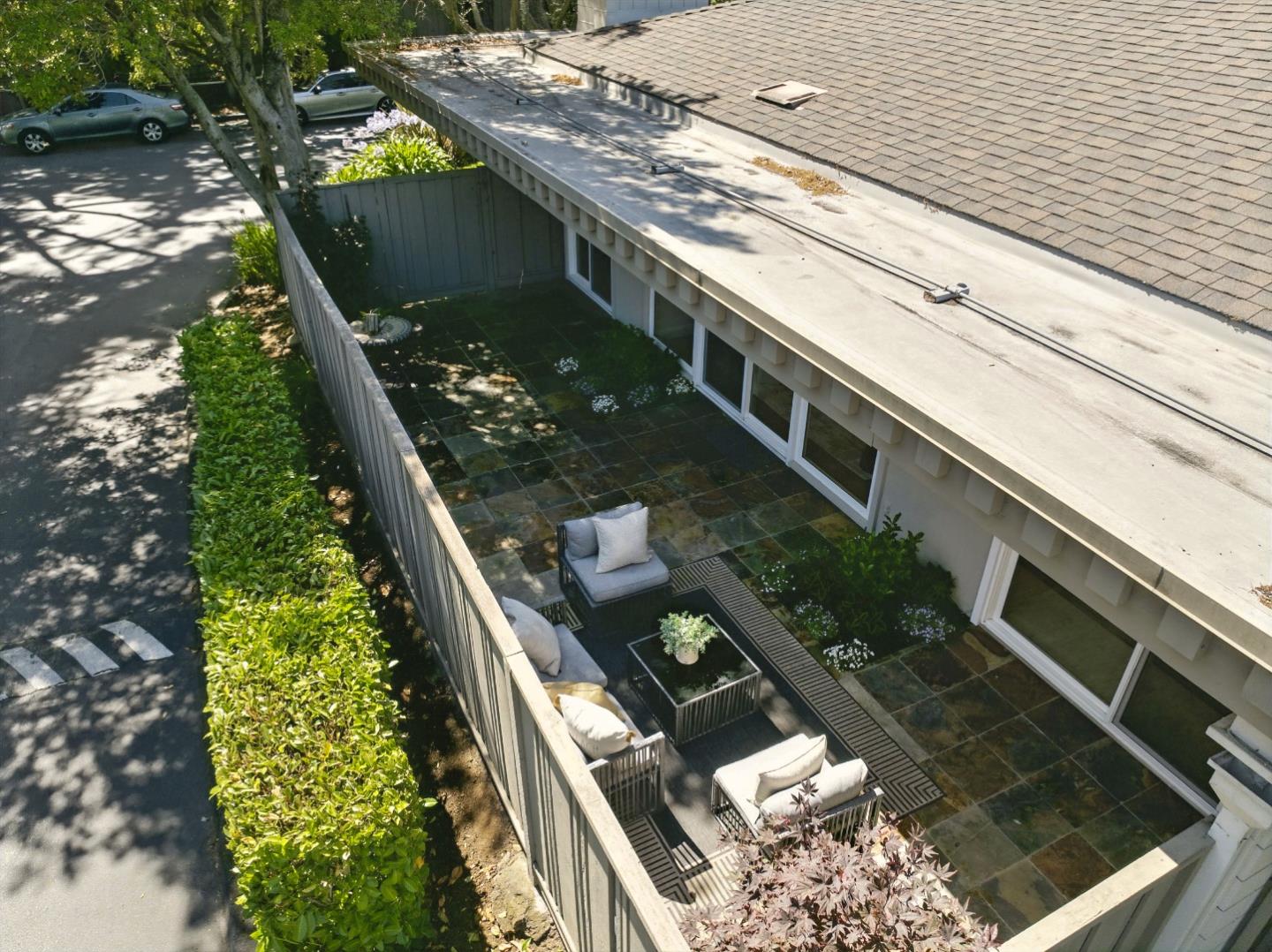 Detail Gallery Image 21 of 29 For 1 Los Altos Sq, Los Altos,  CA 94022 - 2 Beds | 2 Baths