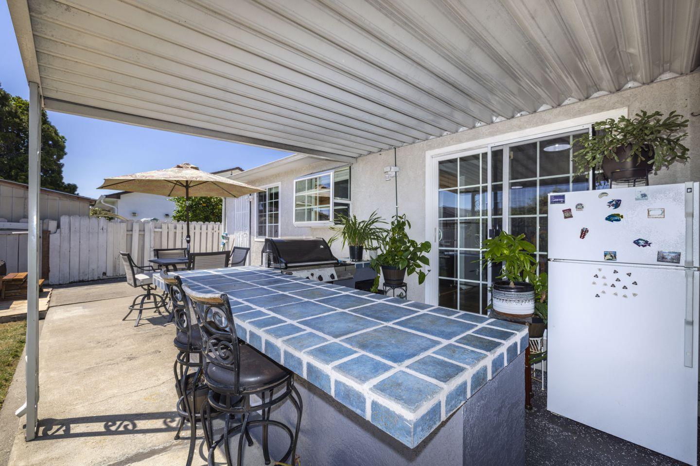 Detail Gallery Image 12 of 14 For 27906 Thackeray Ave, Hayward,  CA 94544 - 3 Beds | 2 Baths