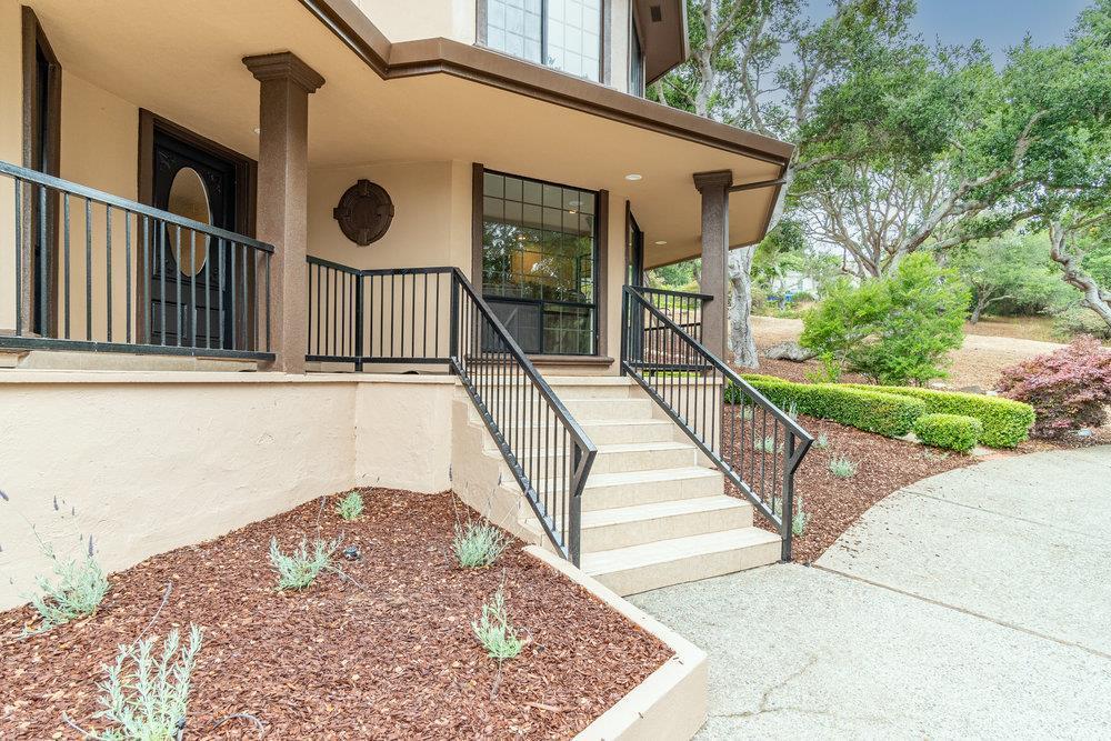Detail Gallery Image 12 of 69 For 6020 Sherry Lee Ln, Salinas,  CA 93907 - 3 Beds | 2/1 Baths