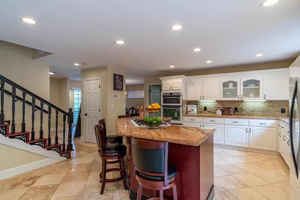 Detail Gallery Image 21 of 69 For 6020 Sherry Lee Ln, Salinas,  CA 93907 - 3 Beds | 2/1 Baths