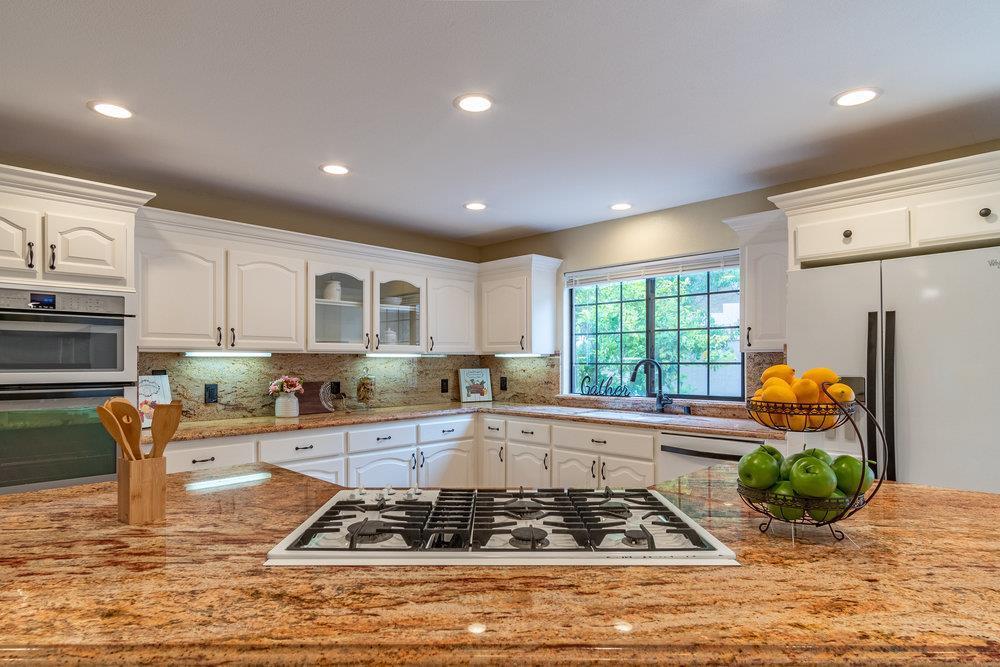 Detail Gallery Image 22 of 69 For 6020 Sherry Lee Ln, Salinas,  CA 93907 - 3 Beds | 2/1 Baths
