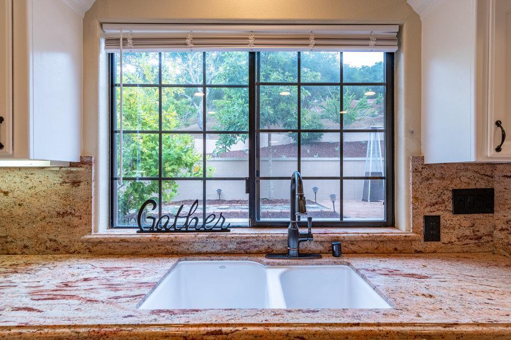 Detail Gallery Image 25 of 69 For 6020 Sherry Lee Ln, Salinas,  CA 93907 - 3 Beds | 2/1 Baths