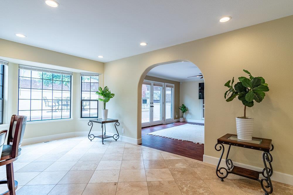 Detail Gallery Image 28 of 69 For 6020 Sherry Lee Ln, Salinas,  CA 93907 - 3 Beds | 2/1 Baths