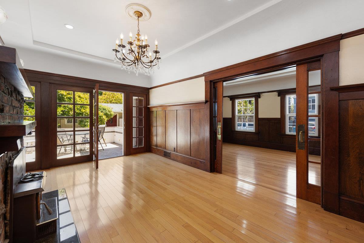 Detail Gallery Image 22 of 55 For 840 Linden Ave, Burlingame,  CA 94010 - 4 Beds | 3 Baths