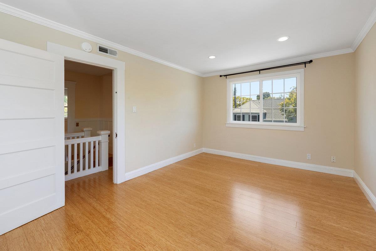 Detail Gallery Image 44 of 55 For 840 Linden Ave, Burlingame,  CA 94010 - 4 Beds | 3 Baths