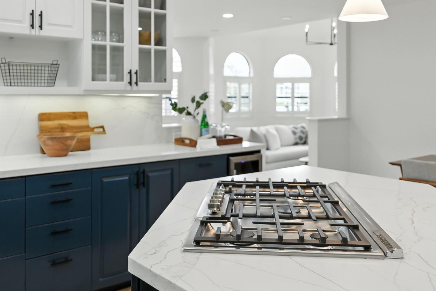Detail Gallery Image 14 of 55 For 71 Alameda Ave, Half Moon Bay,  CA 94019 - 3 Beds | 3 Baths