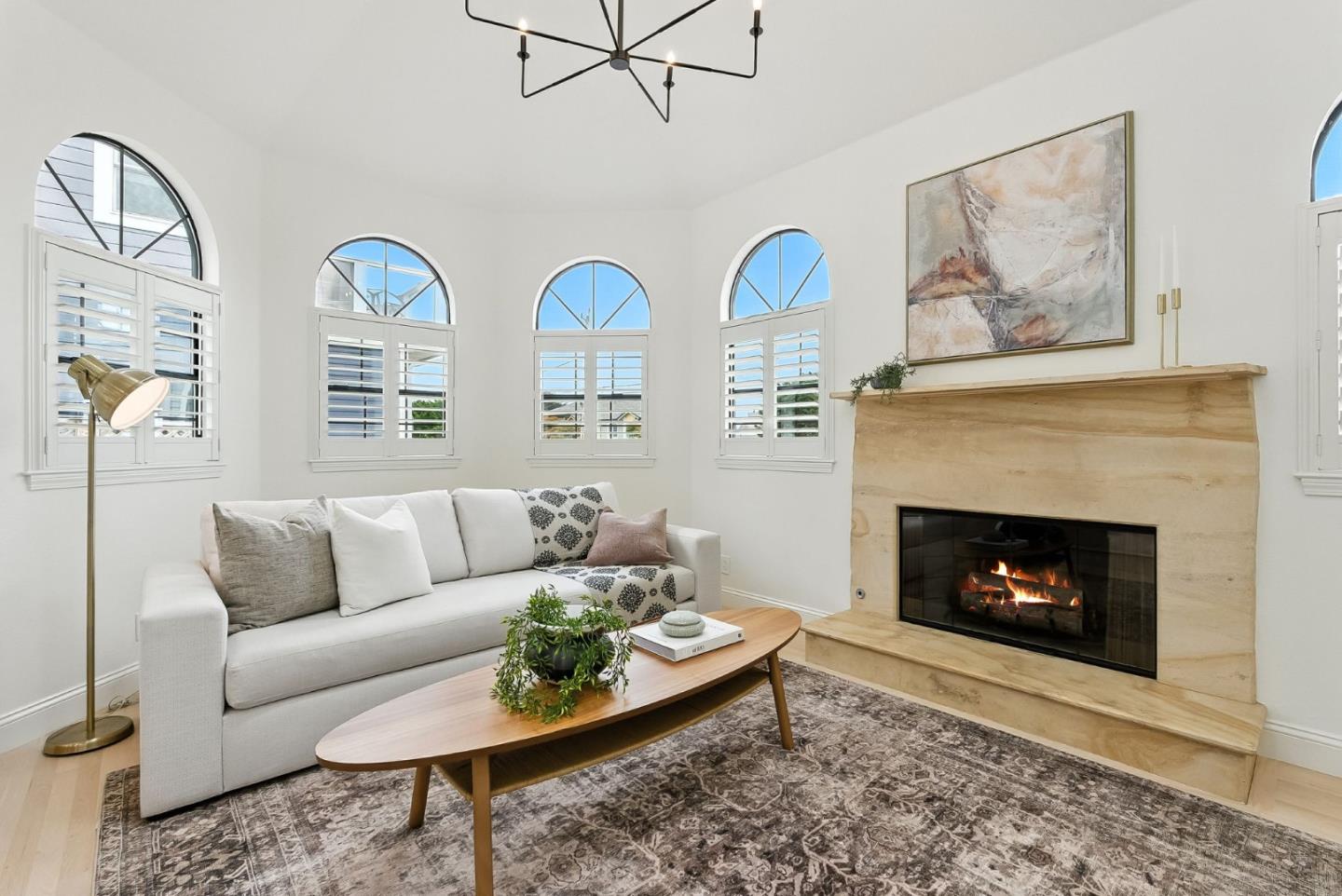 Detail Gallery Image 5 of 55 For 71 Alameda Ave, Half Moon Bay,  CA 94019 - 3 Beds | 3 Baths