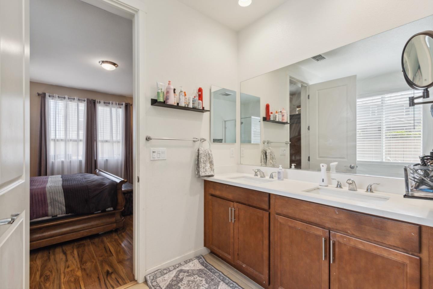 Detail Gallery Image 22 of 47 For 410 Thistle Ct, Hollister,  CA 95023 - 4 Beds | 3 Baths