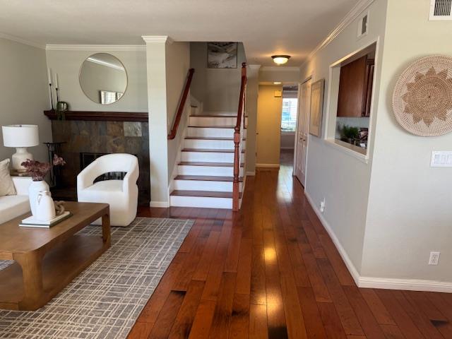 Detail Gallery Image 4 of 14 For 2307 Vista Del Mar, San Mateo,  CA 94404 - 2 Beds | 2 Baths