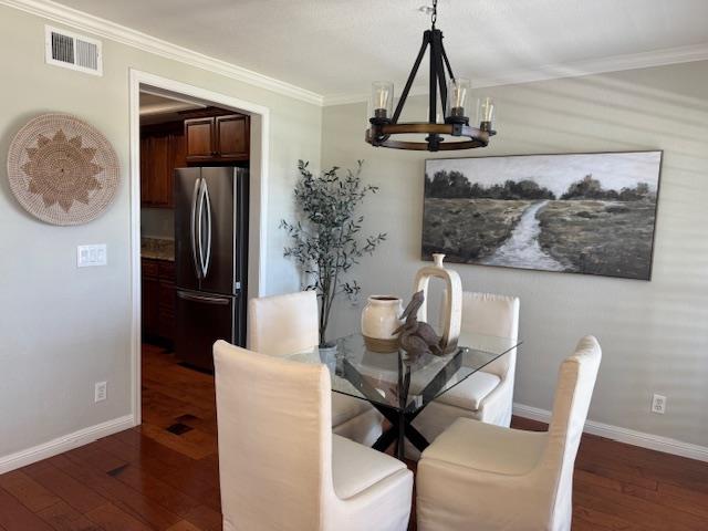 Detail Gallery Image 6 of 14 For 2307 Vista Del Mar, San Mateo,  CA 94404 - 2 Beds | 2 Baths