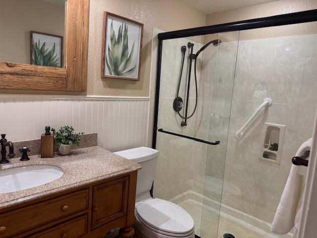 Detail Gallery Image 8 of 14 For 2307 Vista Del Mar, San Mateo,  CA 94404 - 2 Beds | 2 Baths