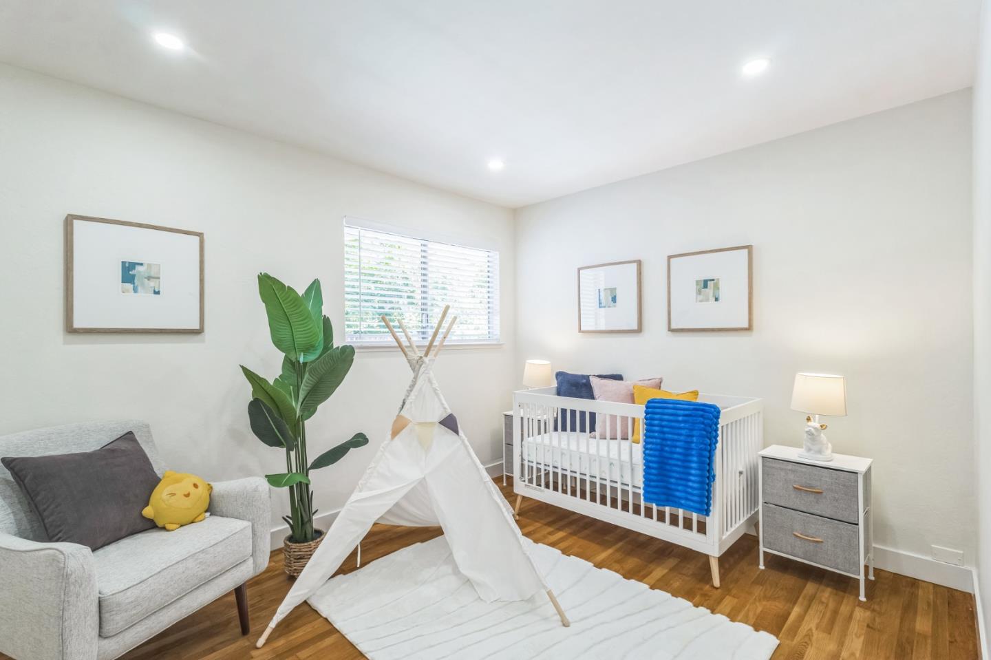 Detail Gallery Image 26 of 34 For 5726 San Lorenzo Dr, San Jose,  CA 95123 - 4 Beds | 2 Baths