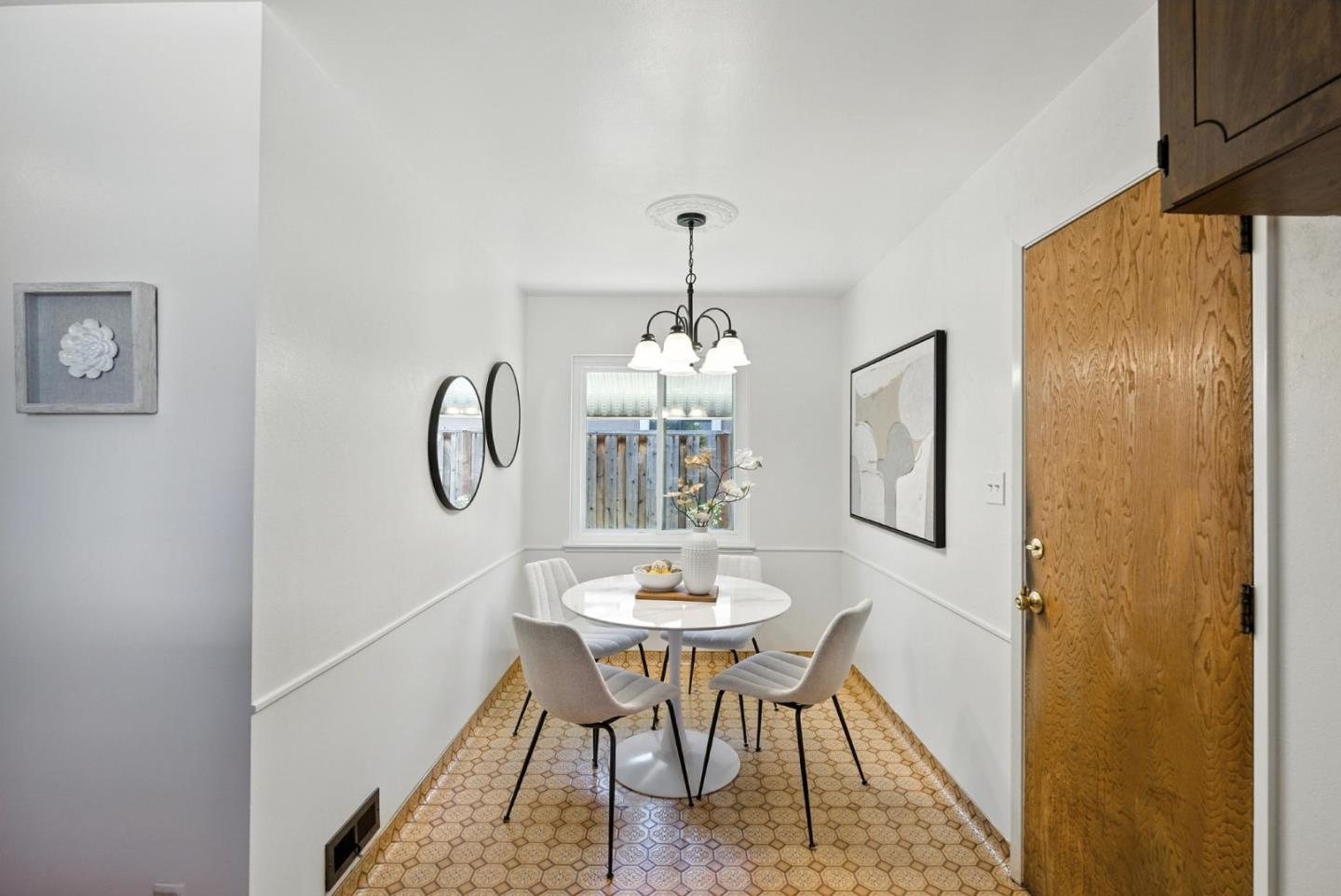 Detail Gallery Image 11 of 22 For 1810 Foxworthy Ave, San Jose,  CA 95124 - 3 Beds | 2 Baths