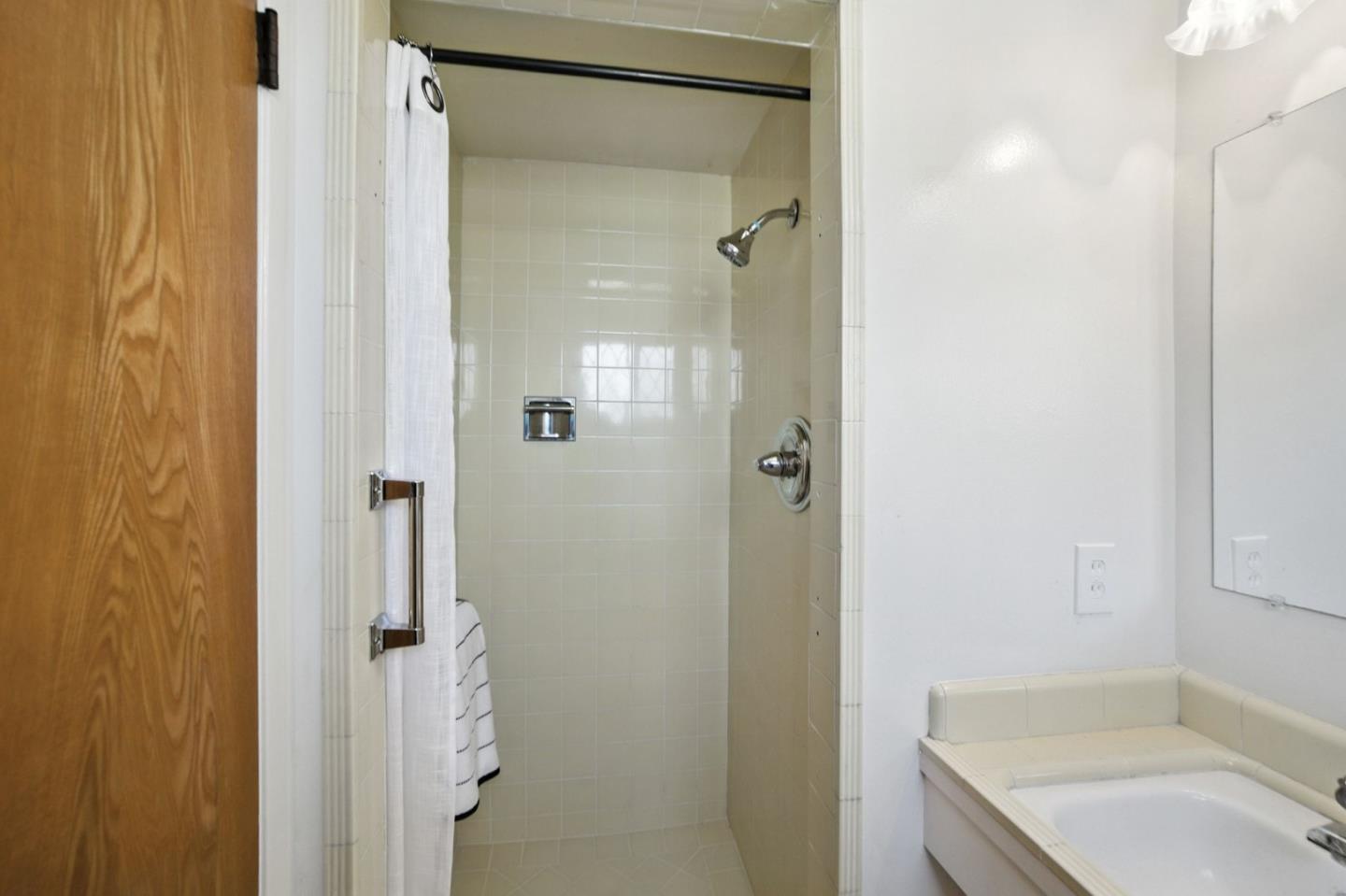 Detail Gallery Image 17 of 22 For 1810 Foxworthy Ave, San Jose,  CA 95124 - 3 Beds | 2 Baths