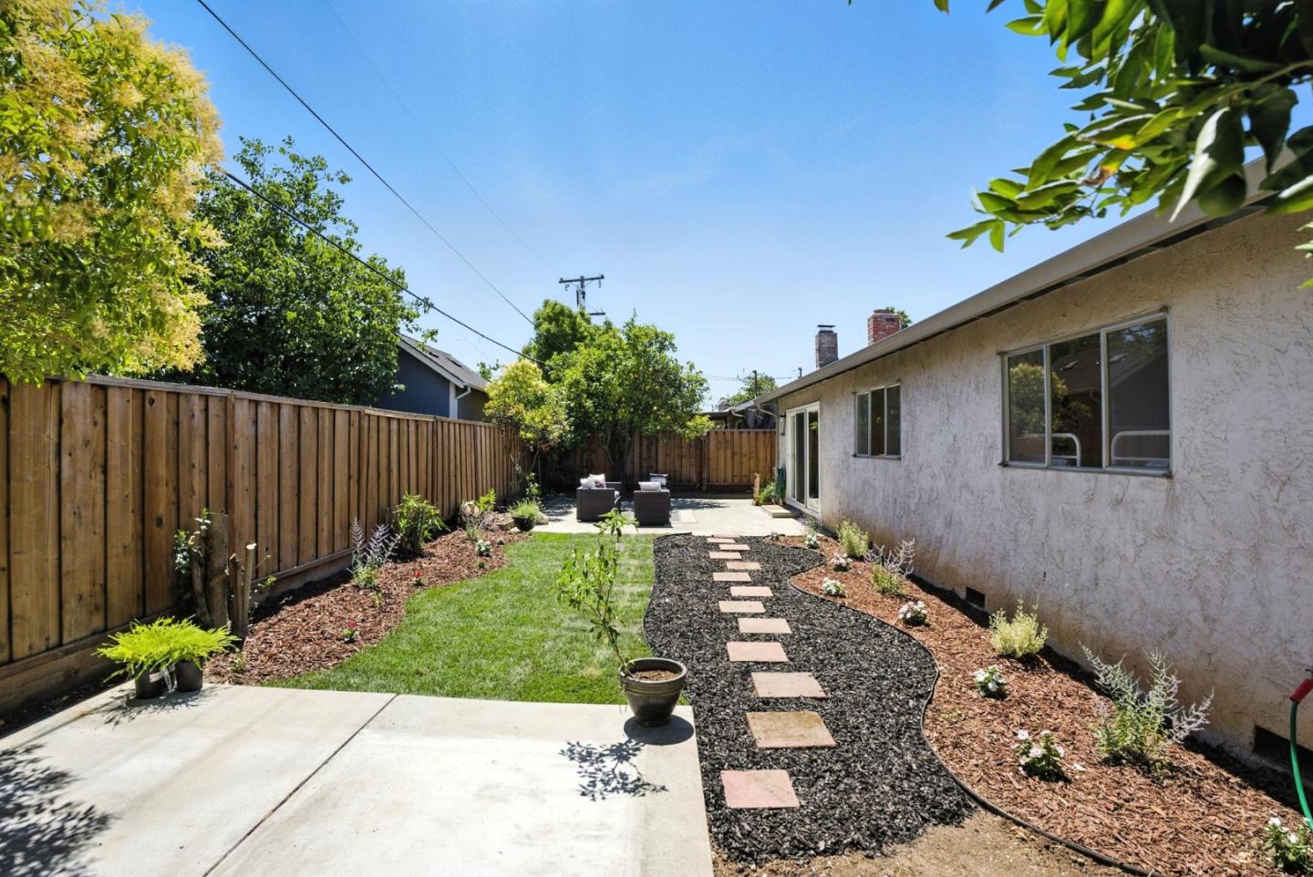 Detail Gallery Image 20 of 22 For 1810 Foxworthy Ave, San Jose,  CA 95124 - 3 Beds | 2 Baths